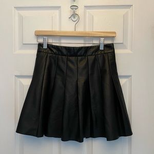 Sunday Best by Aritzia pleated pleather skirt size 4